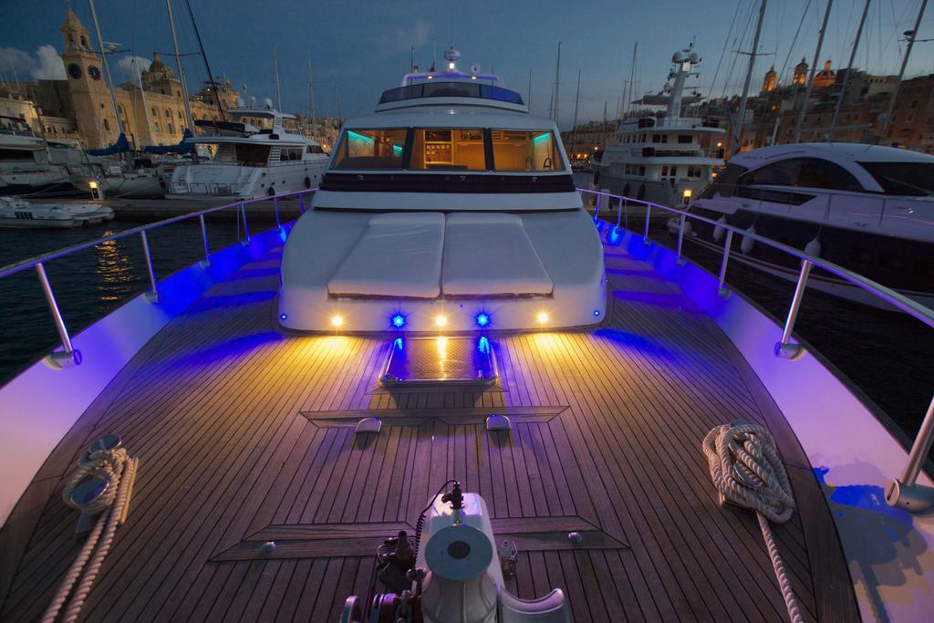 Riti Yacht Hotel Kalkara Eksteriør billede