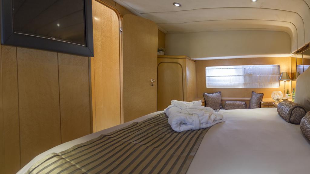 Riti Yacht Hotel Kalkara Eksteriør billede