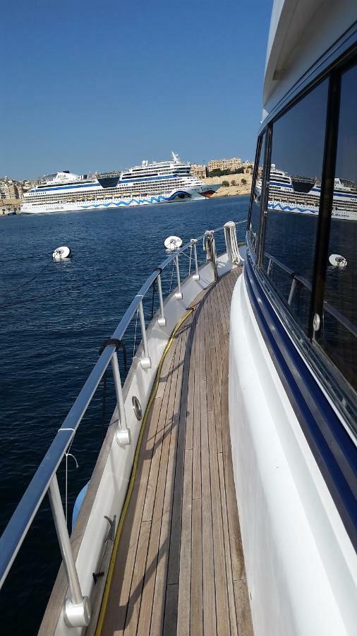Riti Yacht Hotel Kalkara Eksteriør billede